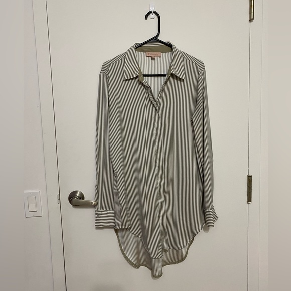 Green striped long shirt 💚 - Picture 1 of 3